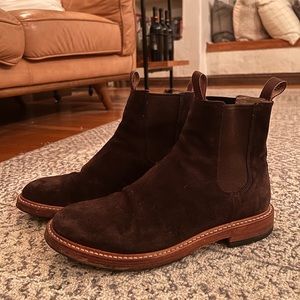 Taylor Stitch Chelsea Boots, Size 10, Dark brown suede